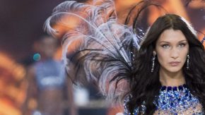 Bella Hadid regresó a la pasarela del Victoria's Secret Fashion Show.